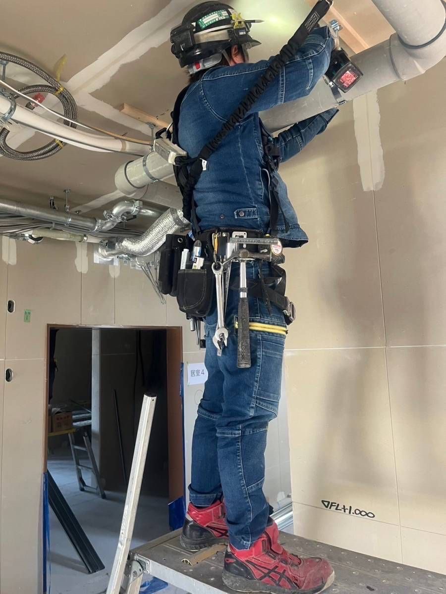 設備工事の現場作業